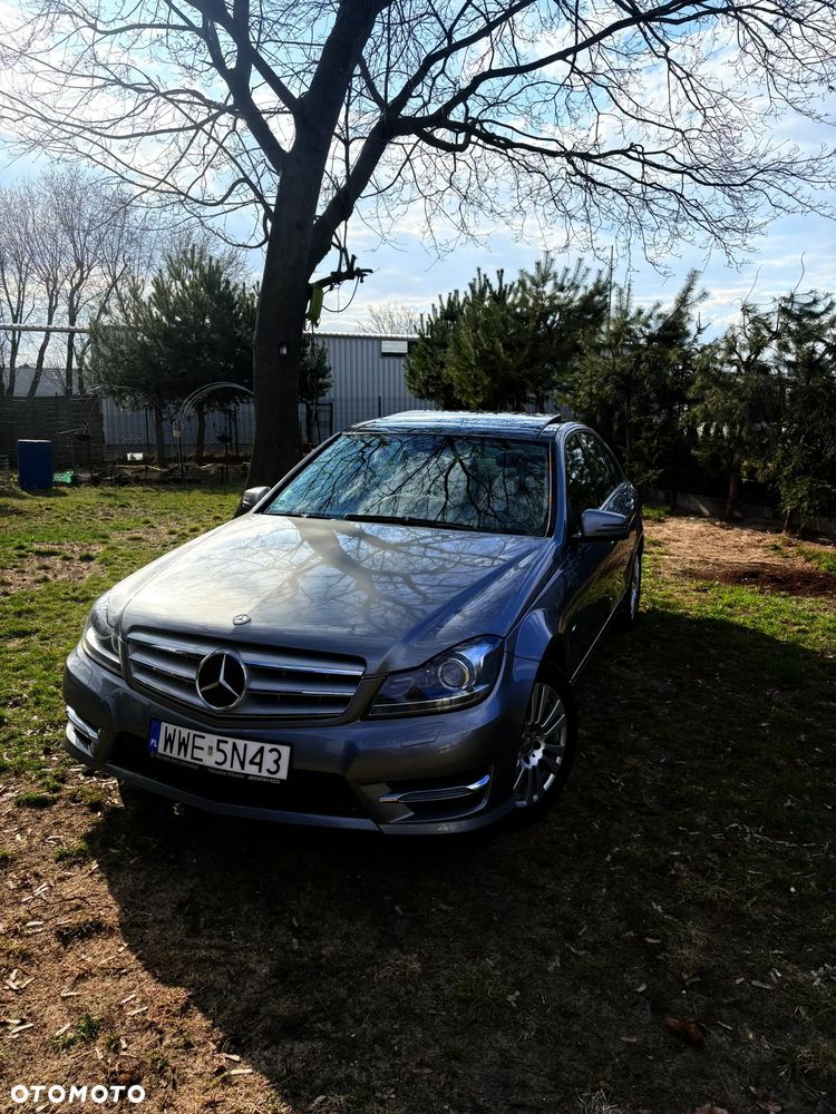 Mercedes-Benz Klasa C 180 CGI Automatik BlueEFFICIENCY Elegance - 1