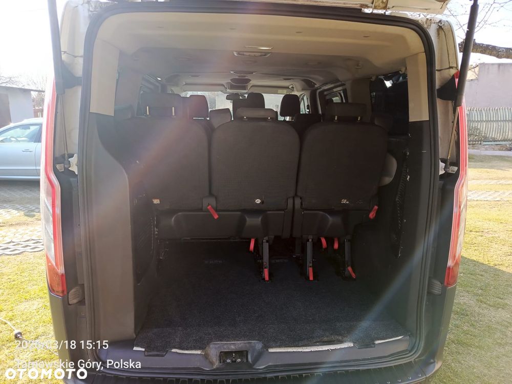 Ford Tourneo Custom - 14