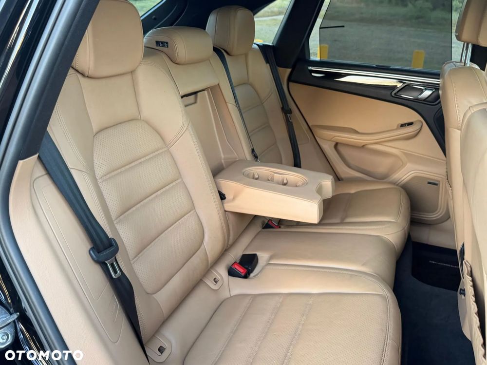 Porsche Macan - 11