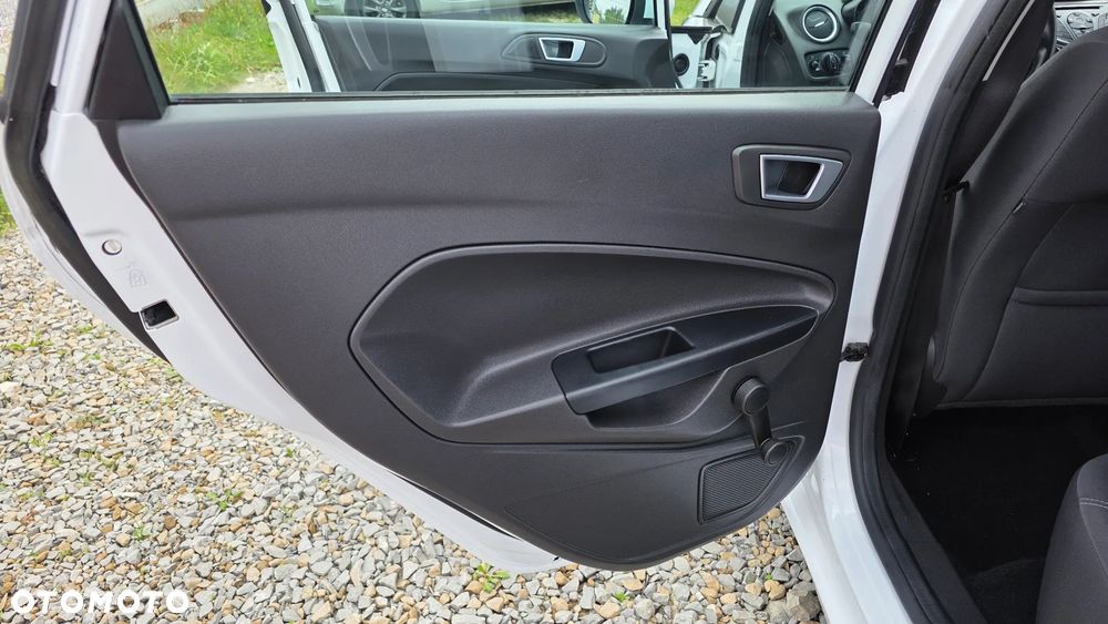 Ford Fiesta 1.25 SYNC Edition - 17
