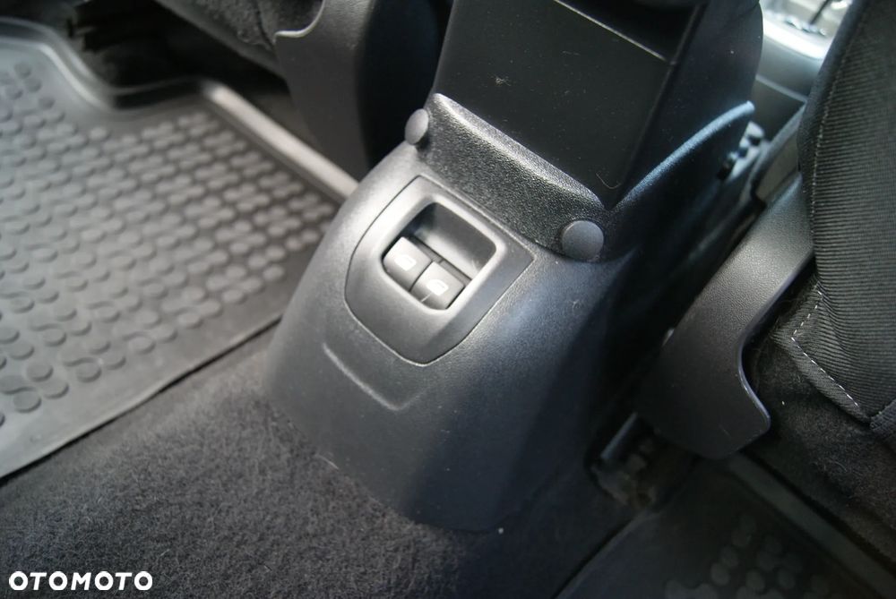 Citroën C-Elysée 1.6 VTi MoreLife EAT6 - 18