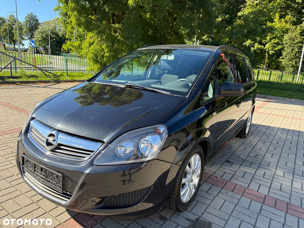 Opel Zafira 1.8 Edition Plus - 1