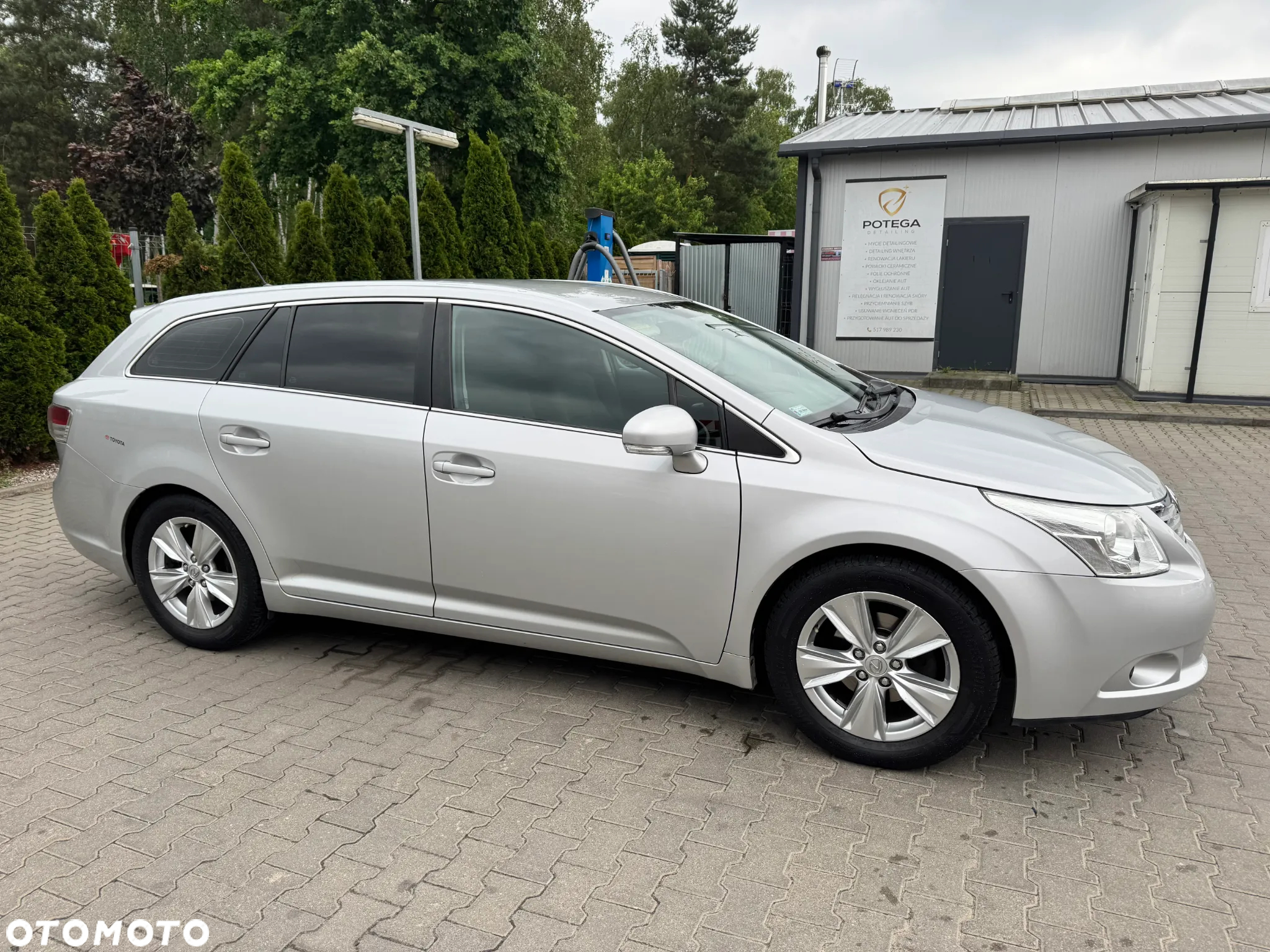 Toyota Avensis 1.8 Luna - 4