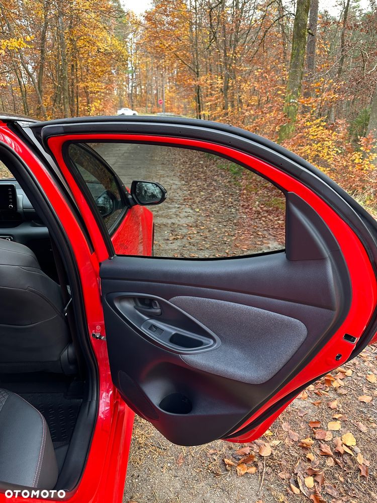 Toyota Yaris - 17