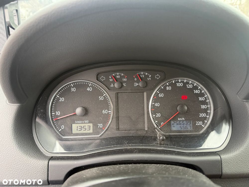 Volkswagen Polo Cross 1.6 - 9