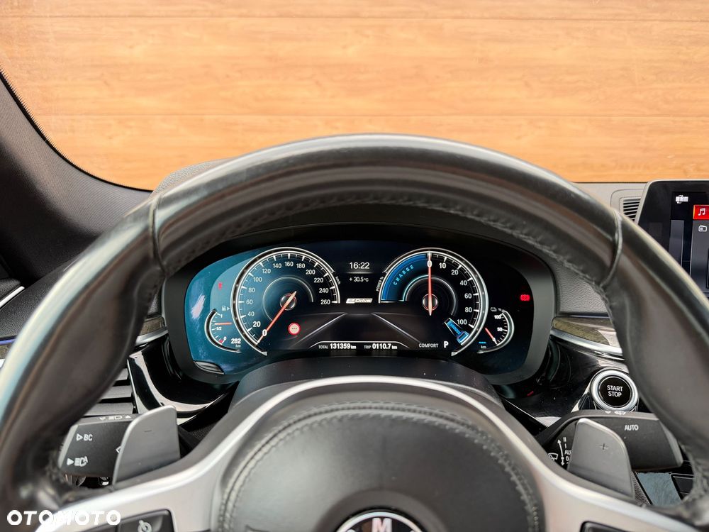 BMW Seria 5 530e iPerformance M Sport sport - 11