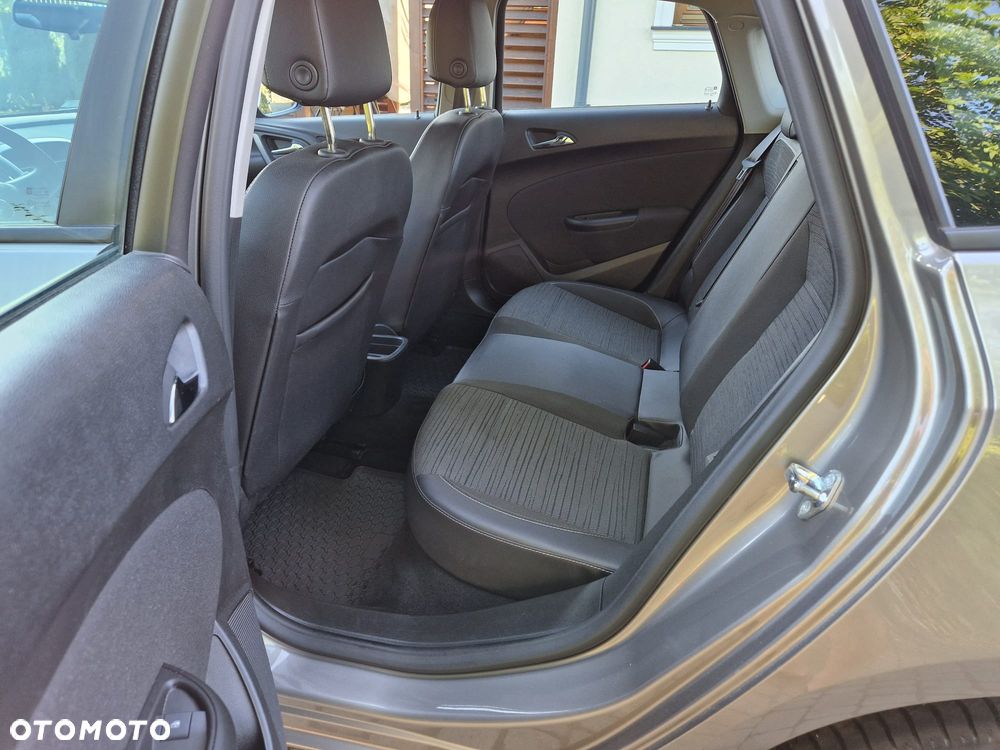 Opel Astra 1.6 Active EU6 - 20