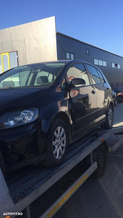 Dezmembram Volkswagen Golf Plus 2.0 TDI cutie automata DSG 6 an fabr 2008