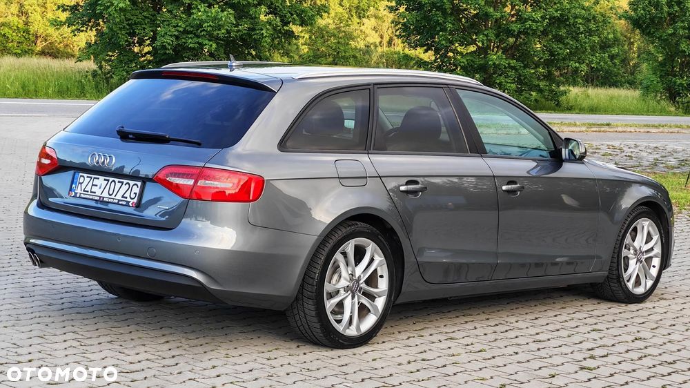 Audi A4 Avant 2.0 TDI DPF clean diesel quattro S tronic Ambiente - 16