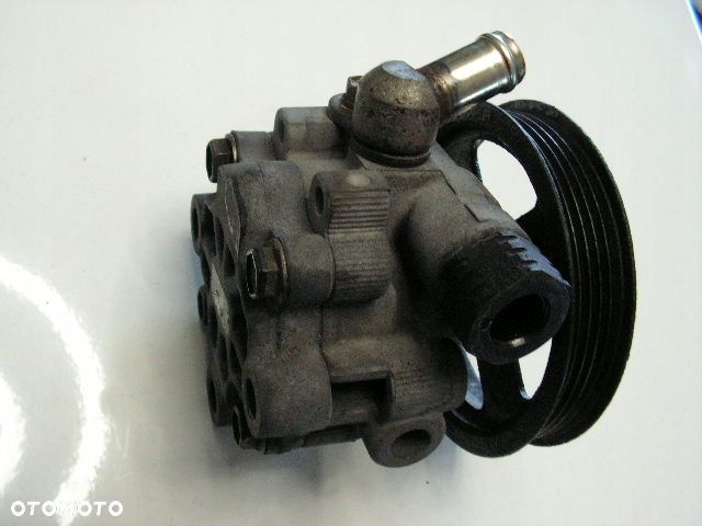 AVENSIS T22 2,0 D4D POMPA WSPOMAGANIA IDEALNY STAN - 2