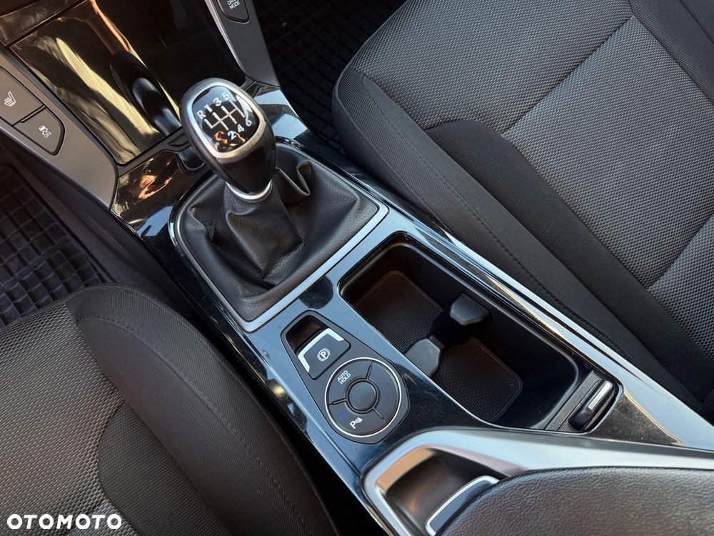 Hyundai i40 1.6 GDI Style - 27