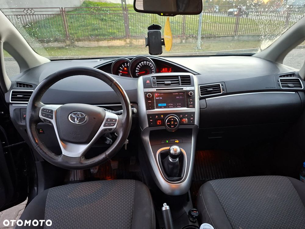 Toyota Verso - 15