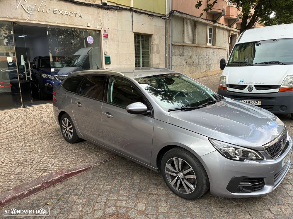 Peugeot 308 SW BlueHDi 130 EAT8 Style - 11