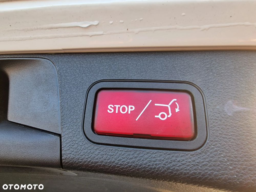 Mercedes-Benz Klasa C 180 d 9G-TRONIC Exclusive - 22