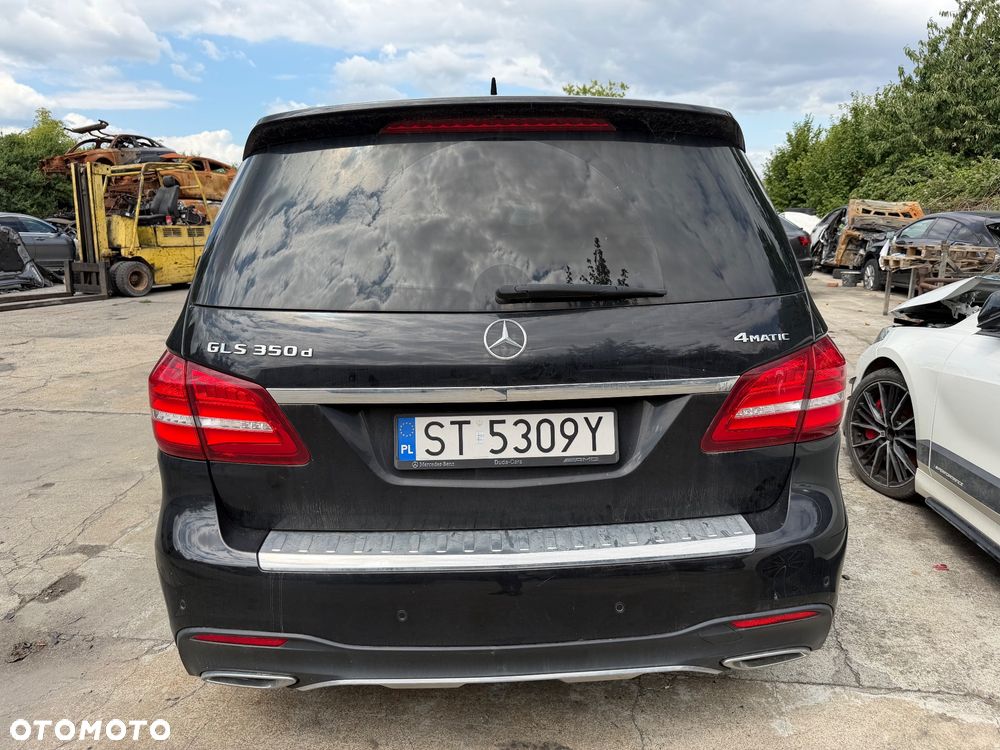 Mercedes-Benz GLS - 2