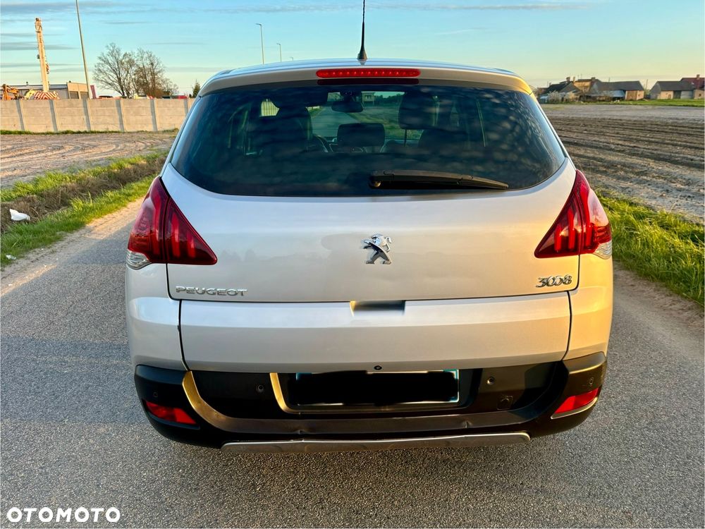 Peugeot 3008 HDi FAP 115 Allure - 11