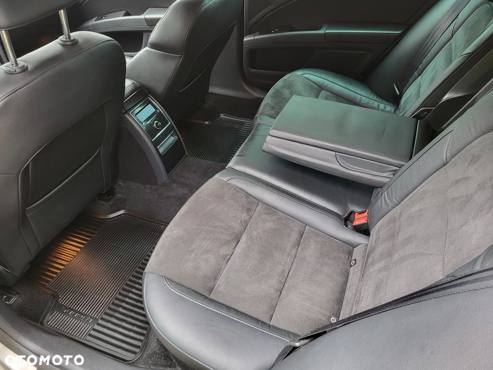 Skoda Superb 2.0 TDI Exclusive - 15