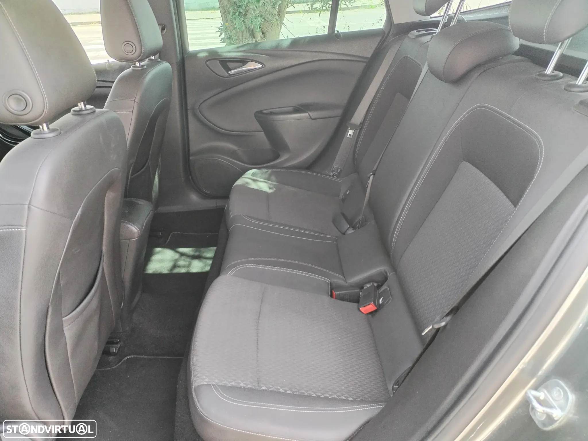Opel Astra Sports Tourer 1.6 CDTI Dynamic S/S - 9