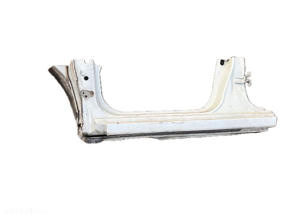 słupek próg lewy Suzuki Swift VI mk8 III 2017-2024