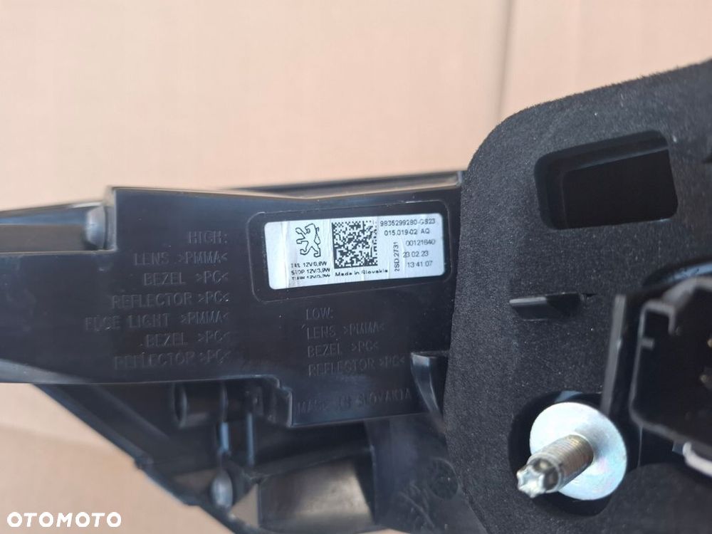 LAMPA TYLNA PEUGEOT 408 II ORYGINAŁ - 9