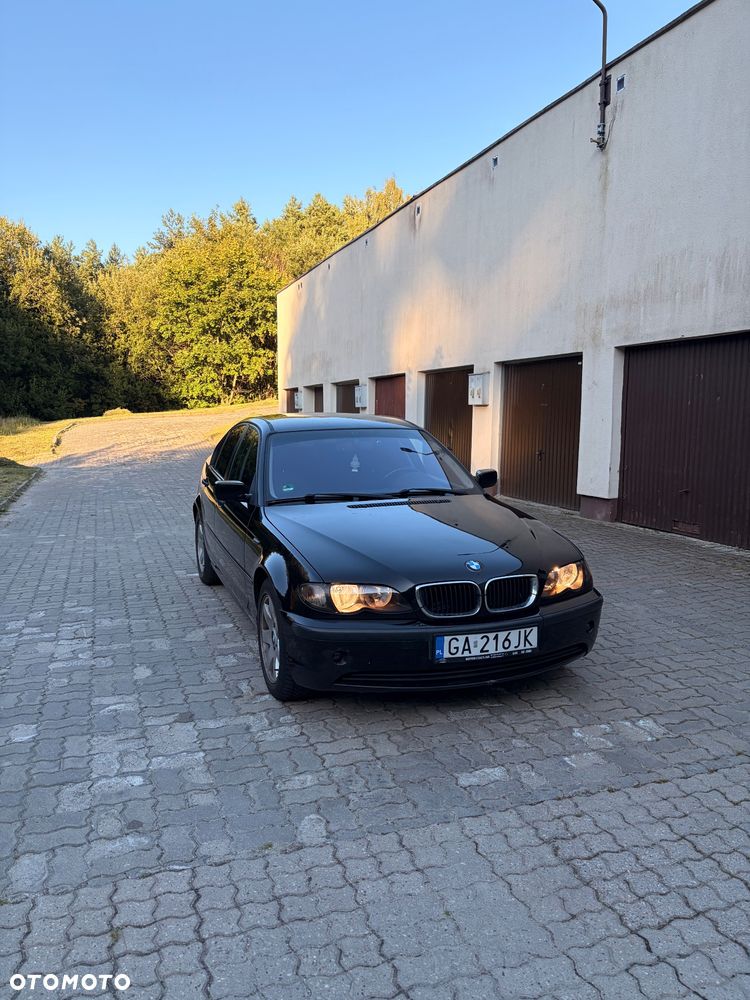BMW Seria 3 318i - 1
