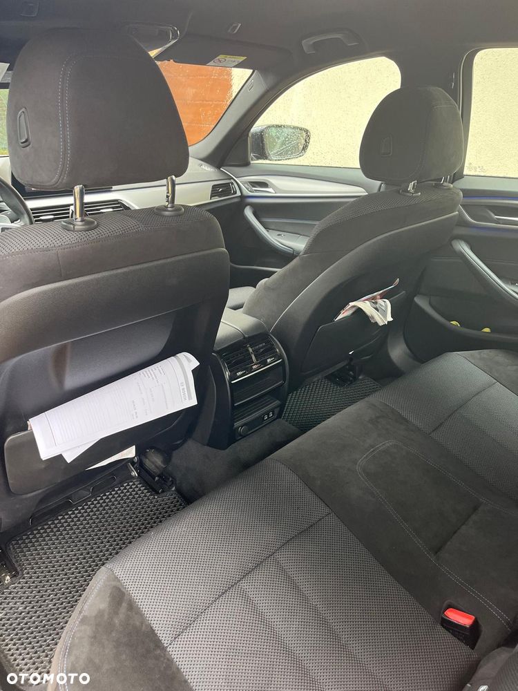 BMW Seria 5 520d xDrive - 2