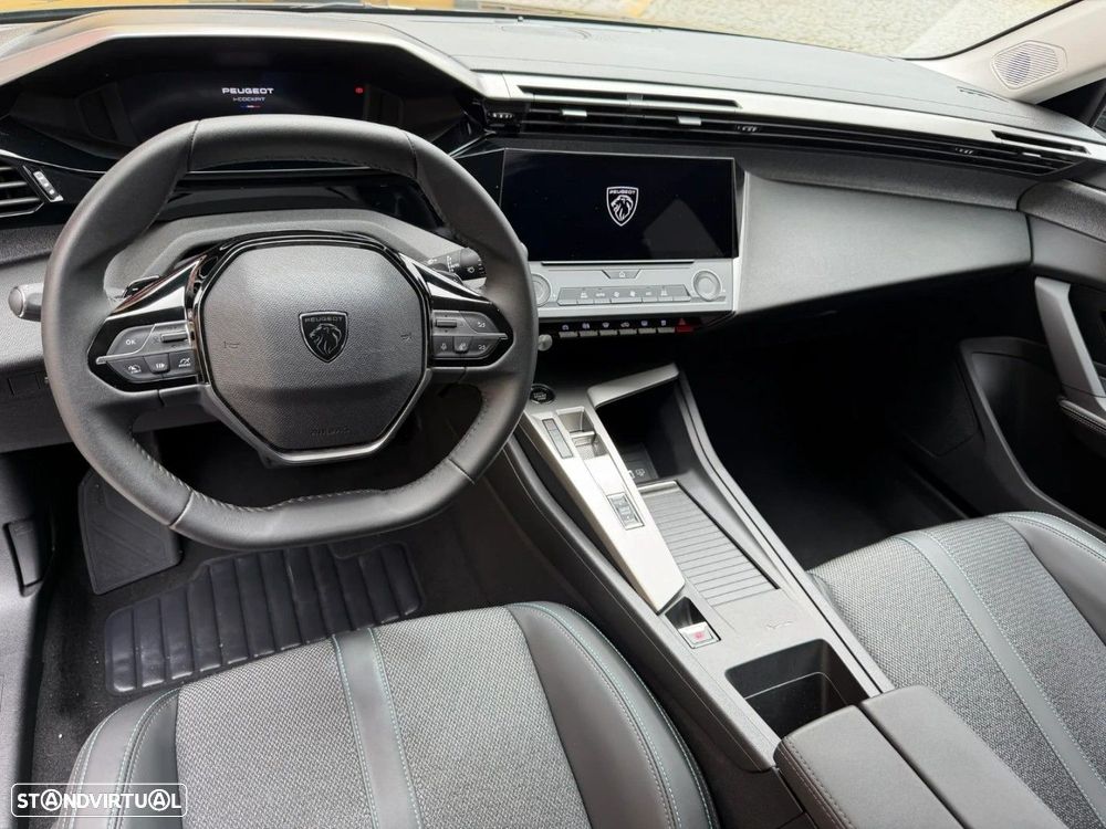 Peugeot E-408 58 kWh Allure - 23