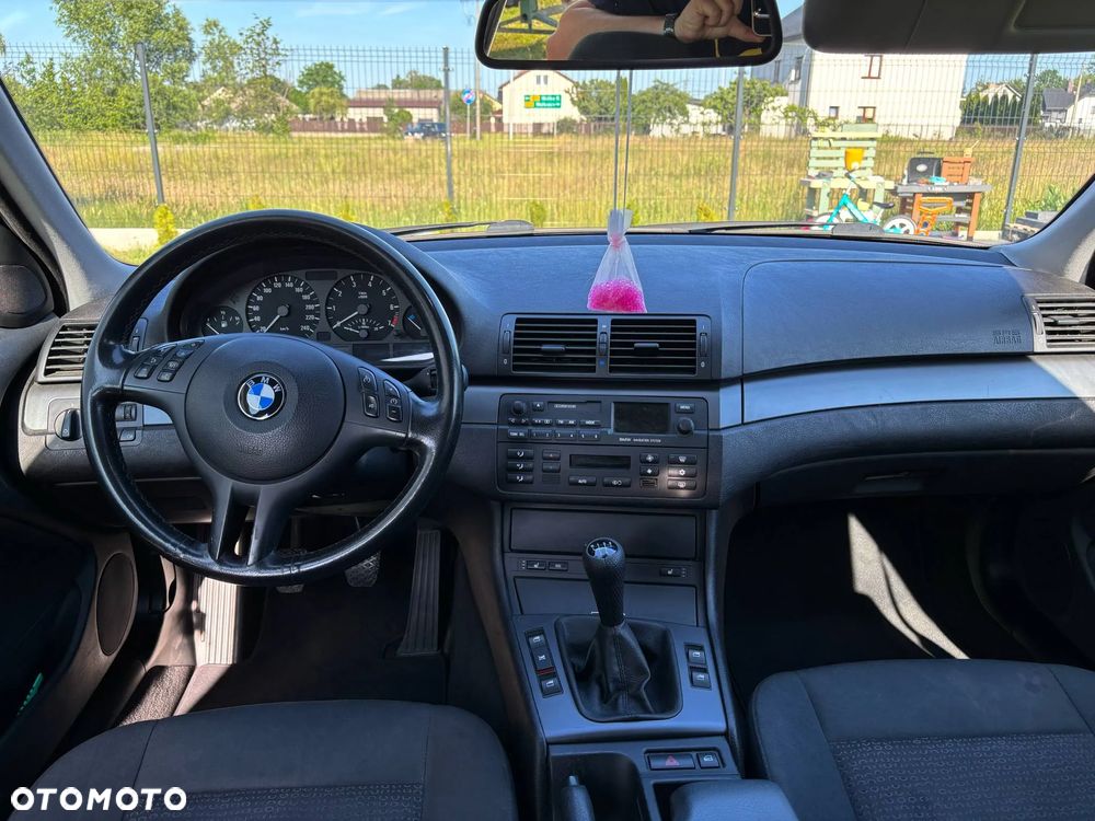 BMW Seria 3 318i - 6