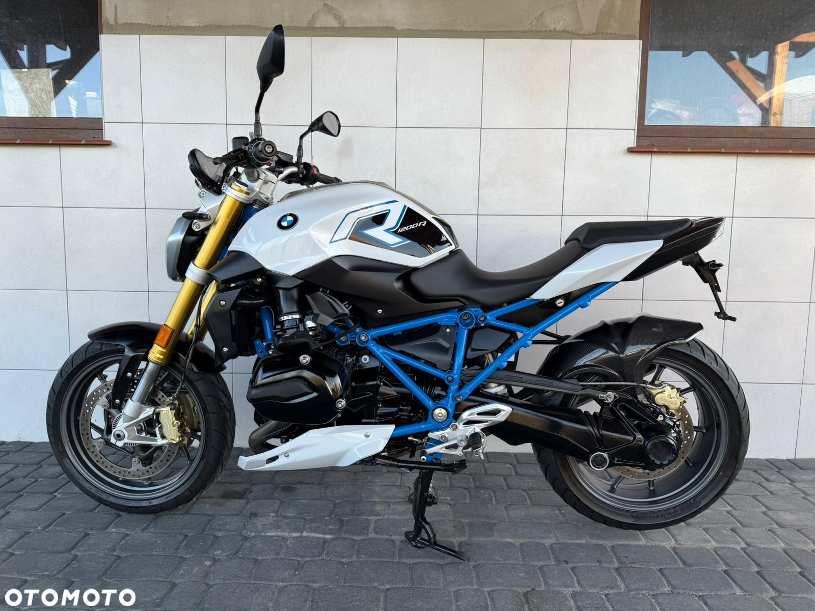 BMW R - 6