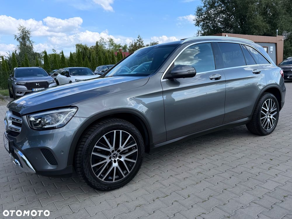 Mercedes-Benz GLC - 40