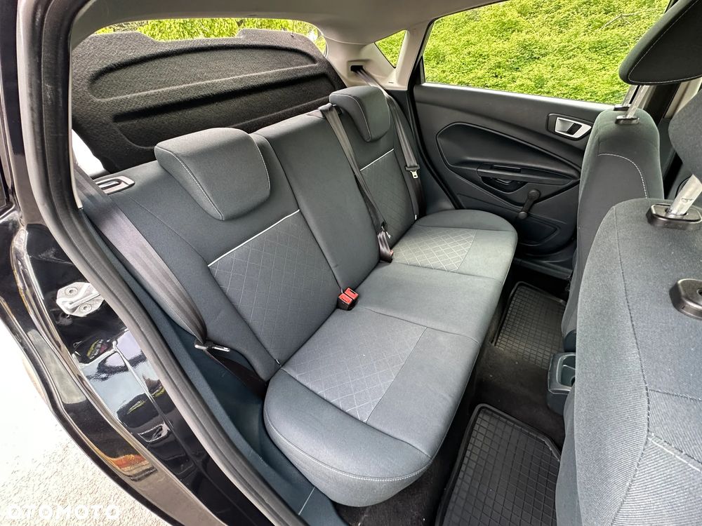 Ford Fiesta - 28