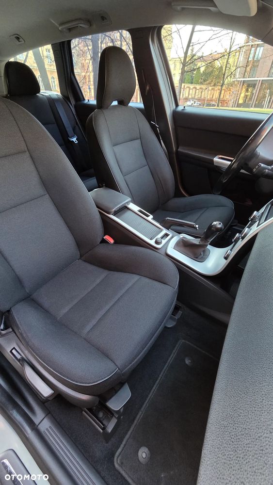Volvo V50 2.0D - 15