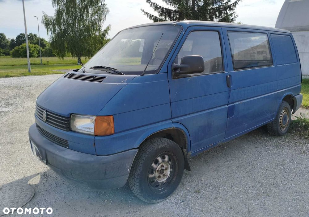 Volkswagen Transporter - 1