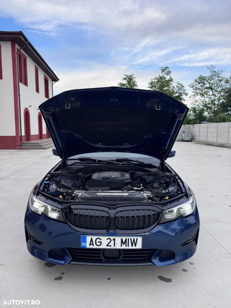 BMW Seria 3 320d xDrive AT - 17