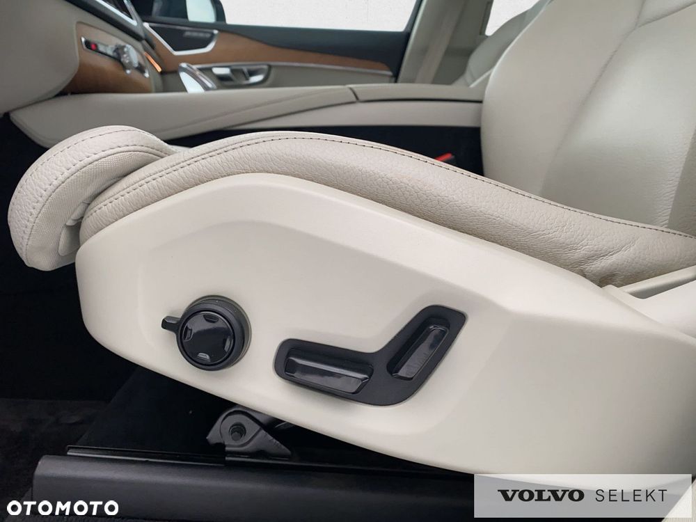 Volvo XC 90 - 12