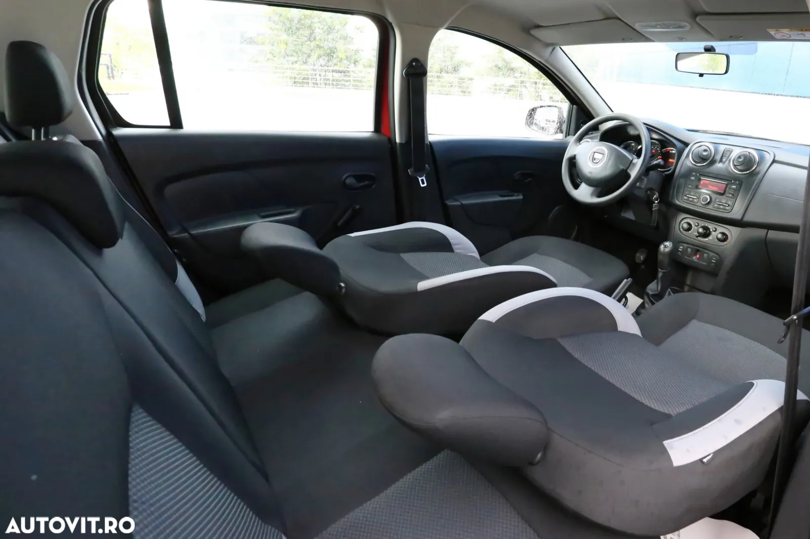 Dacia Logan MCV 1.2 Laureate - 16