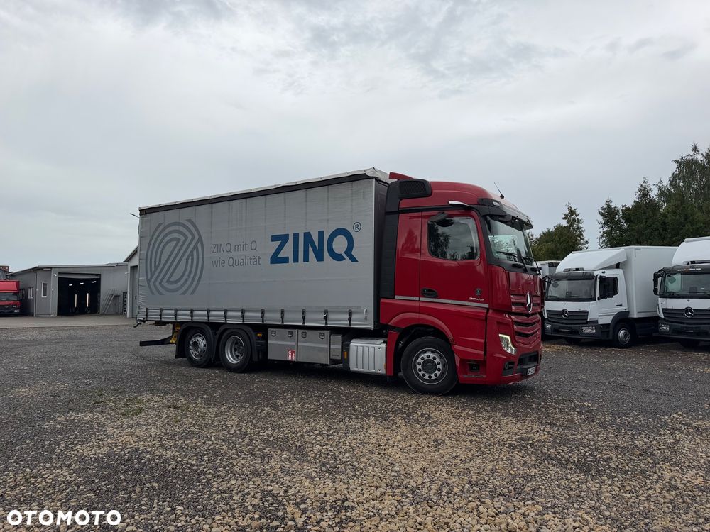 Mercedes-Benz Actros - 23