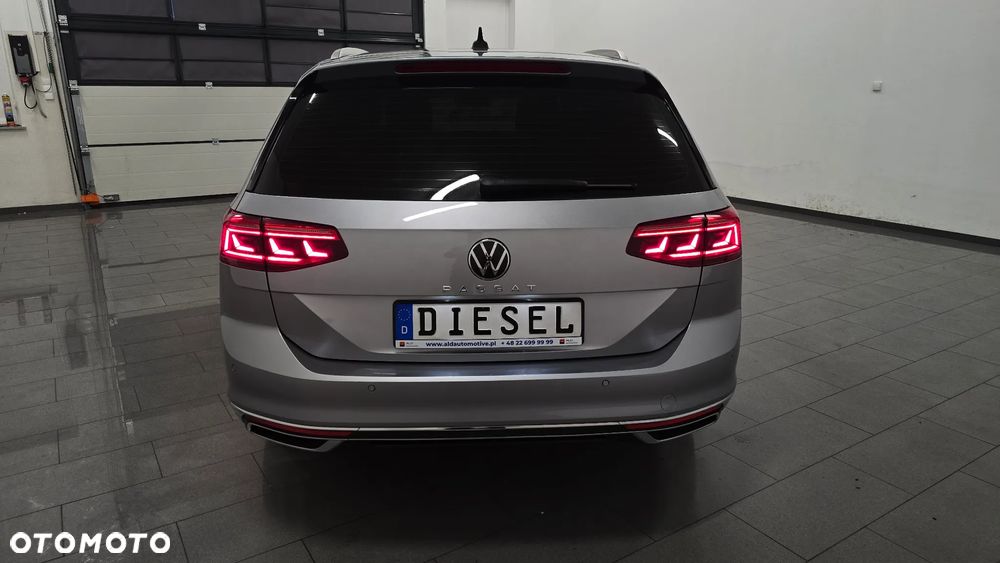 Volkswagen Passat - 9