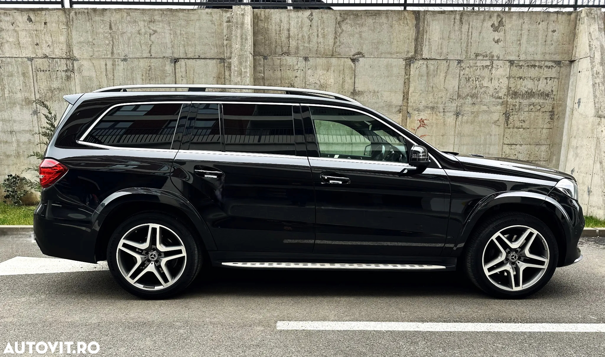 Mercedes-Benz GLS 350 d 4Matic 9G-TRONIC AMG Line - 30