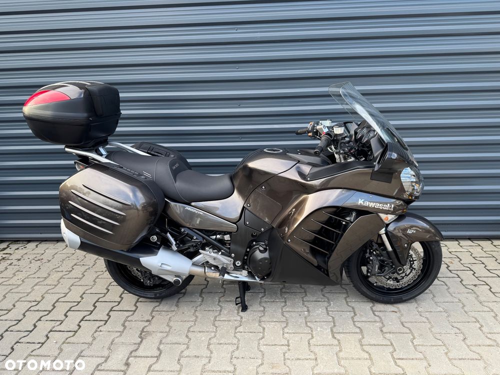 Kawasaki GTR - 1