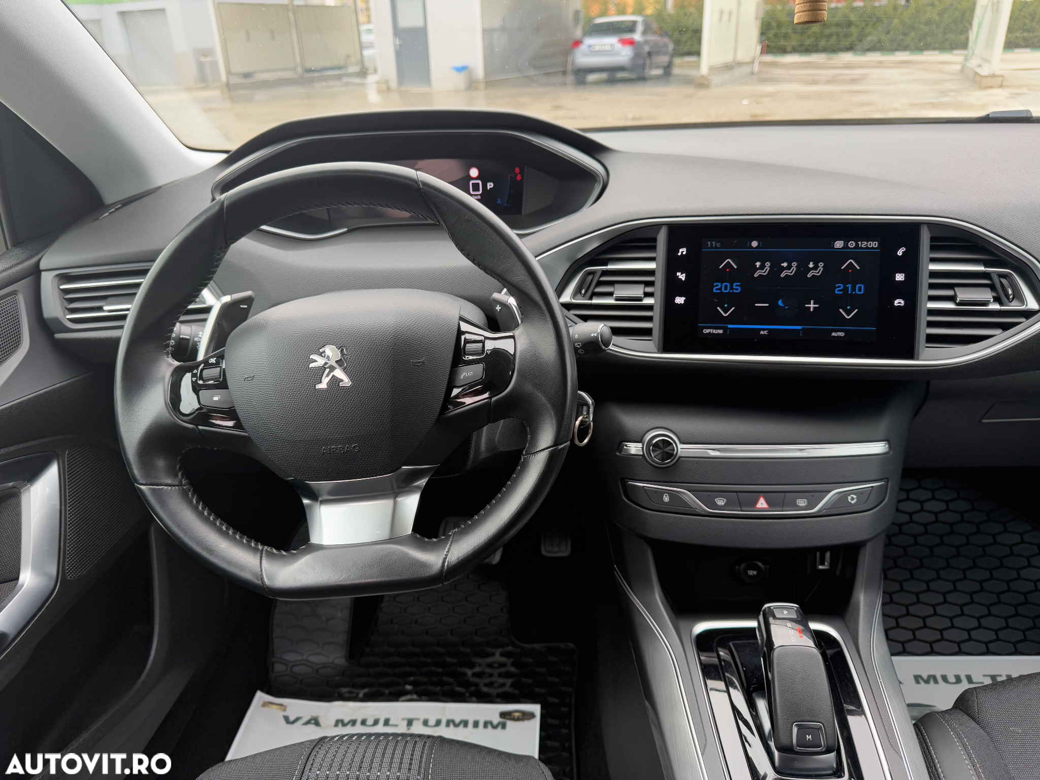 Peugeot 308 1.5L BlueHDI 130 S&S EAT8 Style - 9