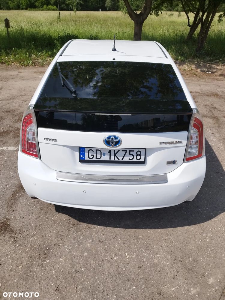 Toyota Prius 1.8 HSD Active - 27