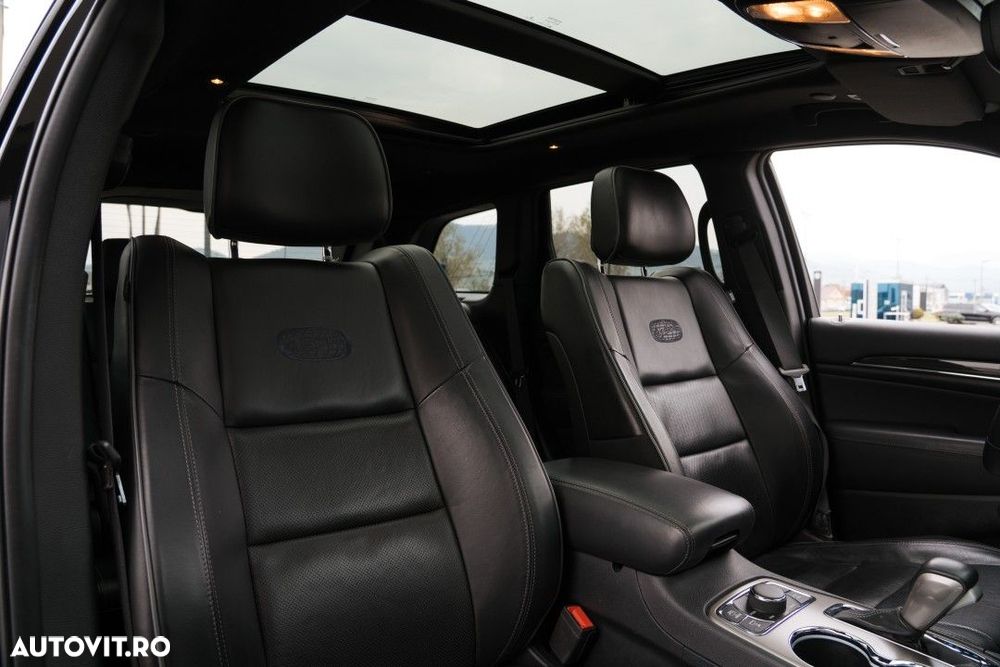 Jeep Grand Cherokee - 16