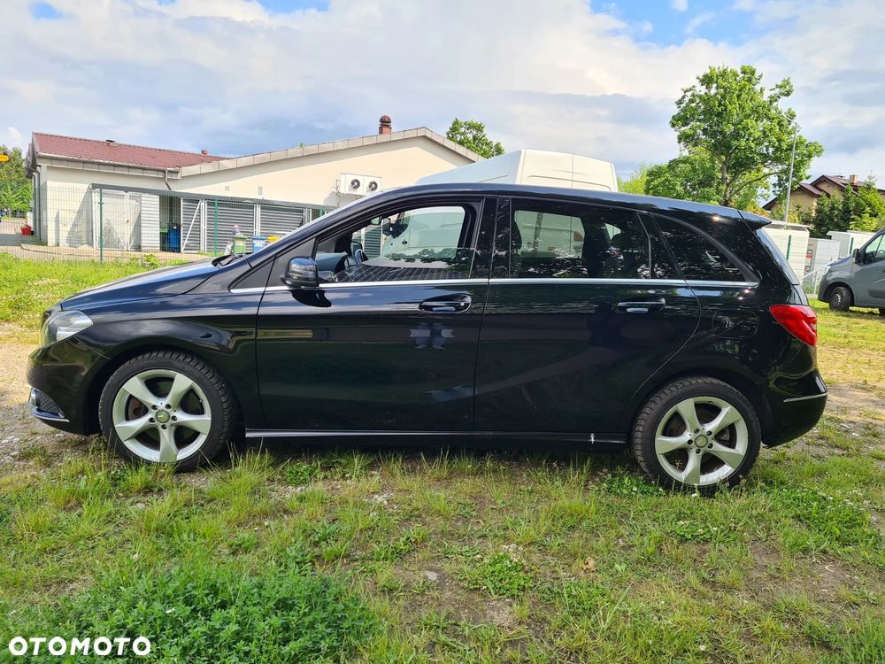 Mercedes-Benz Klasa B 250 7G-DCT AMG Line - 4