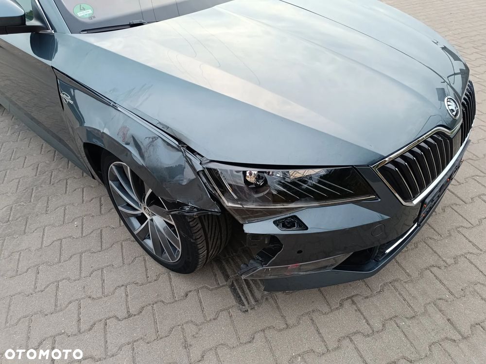 Skoda Superb 1.8 TSI DSG L&K - 25