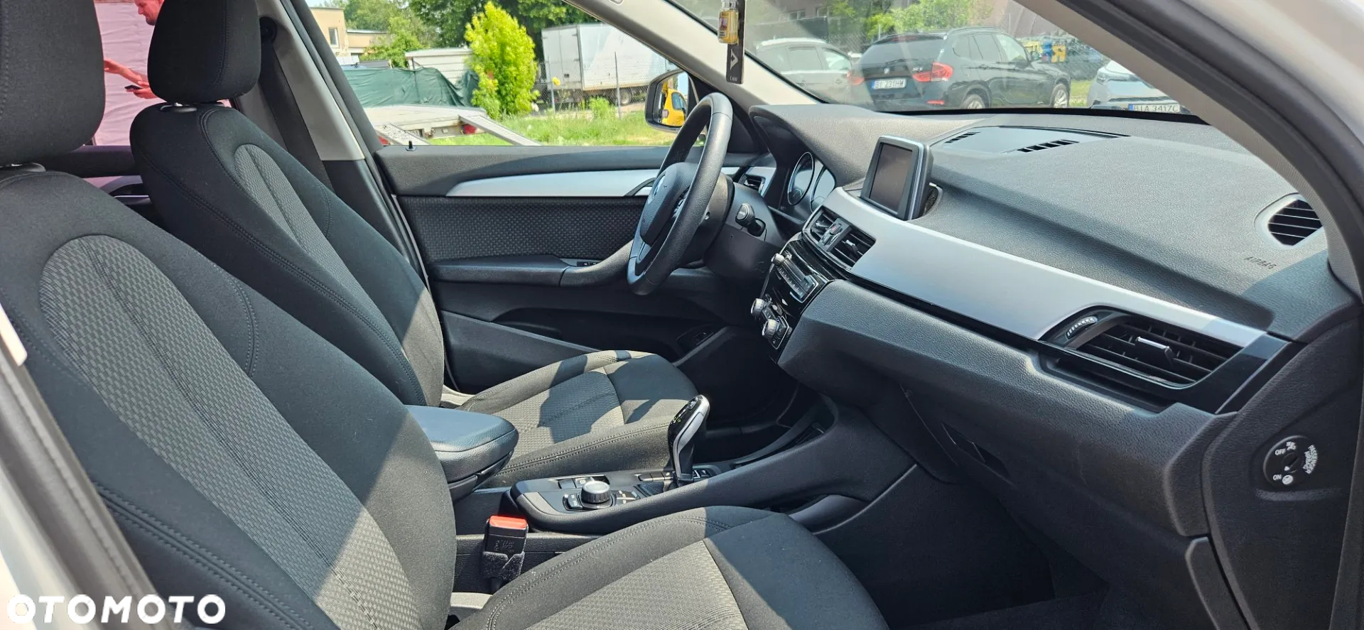 BMW X1 sDrive18i - 25