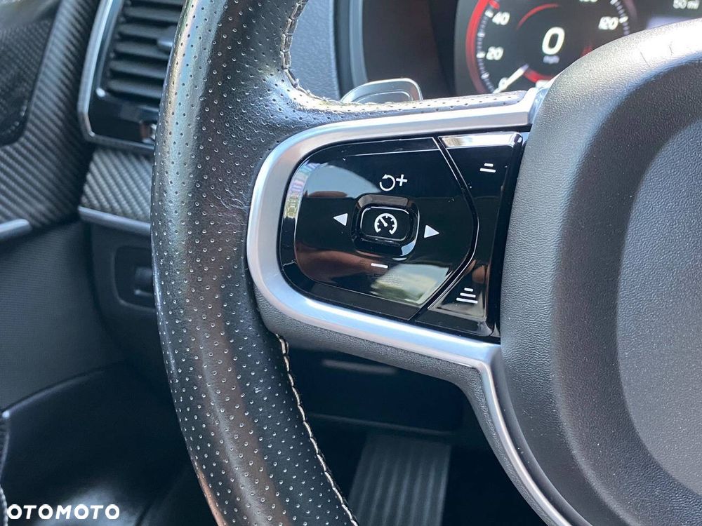 Volvo XC 90 T5 GPF AWD R-Design 7os - 22