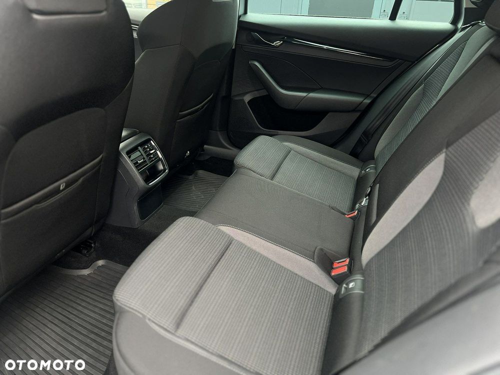Skoda Octavia 2.0 TDI Ambition - 37
