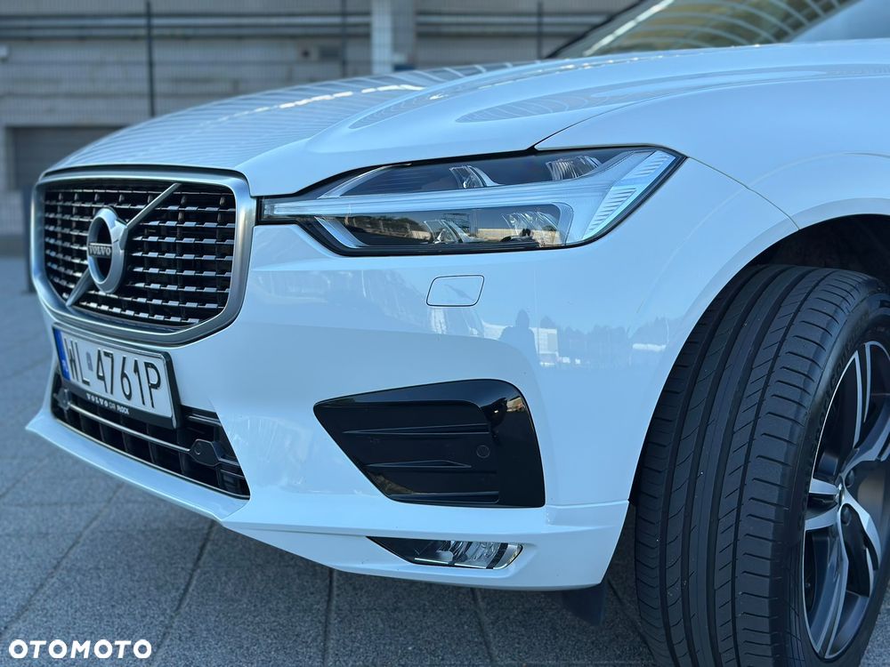 Volvo XC 60 B4 D AWD R-Design - 29