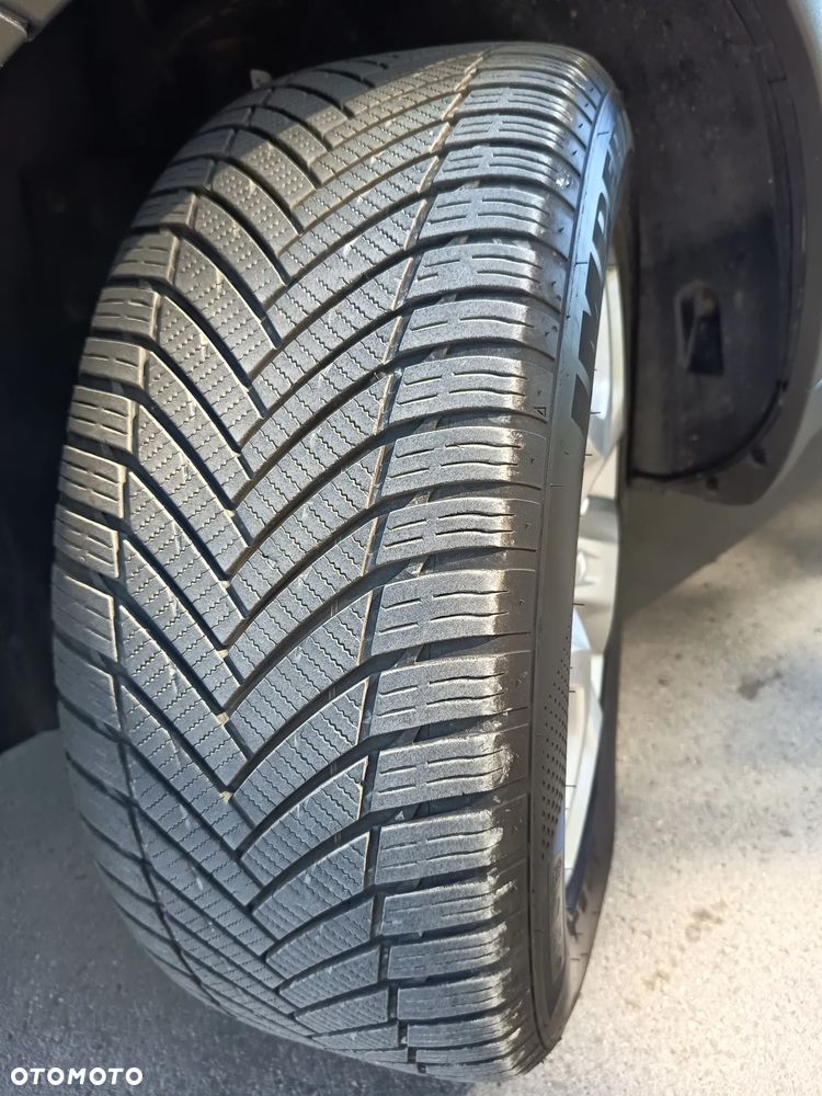 Ford Kuga 2.0 TDCi Titanium - 25